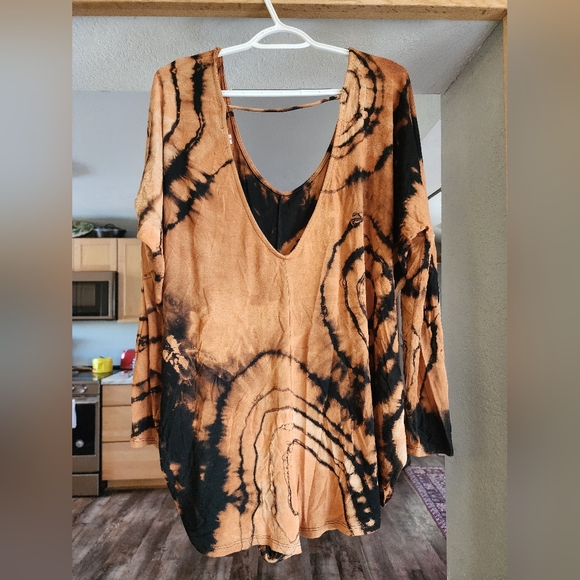 Ecote Wood-Look Bodysuit - Picture 3 of 3